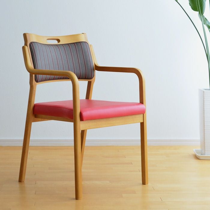 ケアチェアアームタイプ