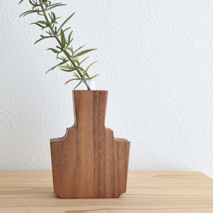 一輪挿しエリカ